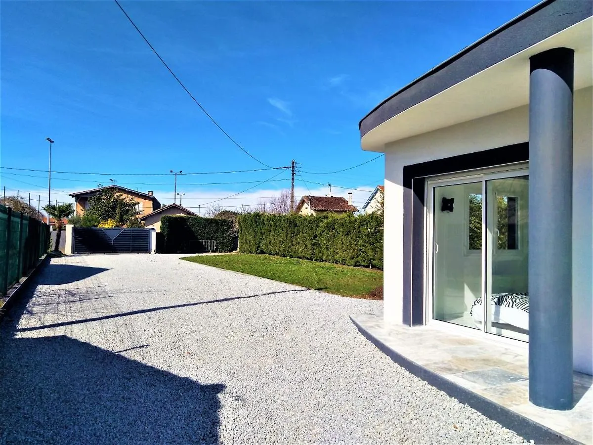 Holiday home Villa Sapiac: Modern Italian-Inspired Retreat with Private Pool Montauban