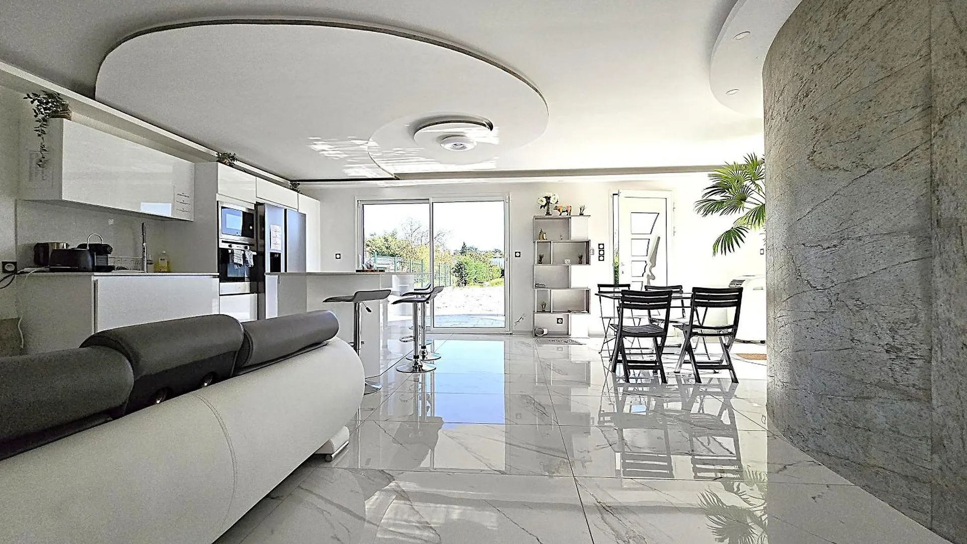 Villa Sapiac: Modern Italian-Inspired Retreat with Private Pool Montauban