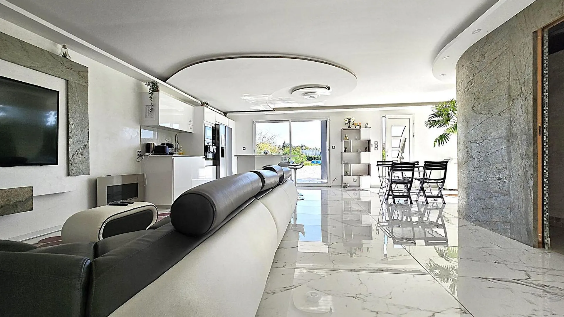 Villa Sapiac: Modern Italian-Inspired Retreat with Private Pool Montauban Holiday home